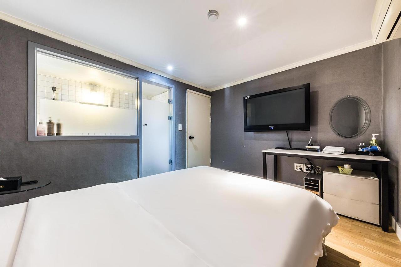 In Seoul Sinchon Goguma Hotel Екстериор снимка