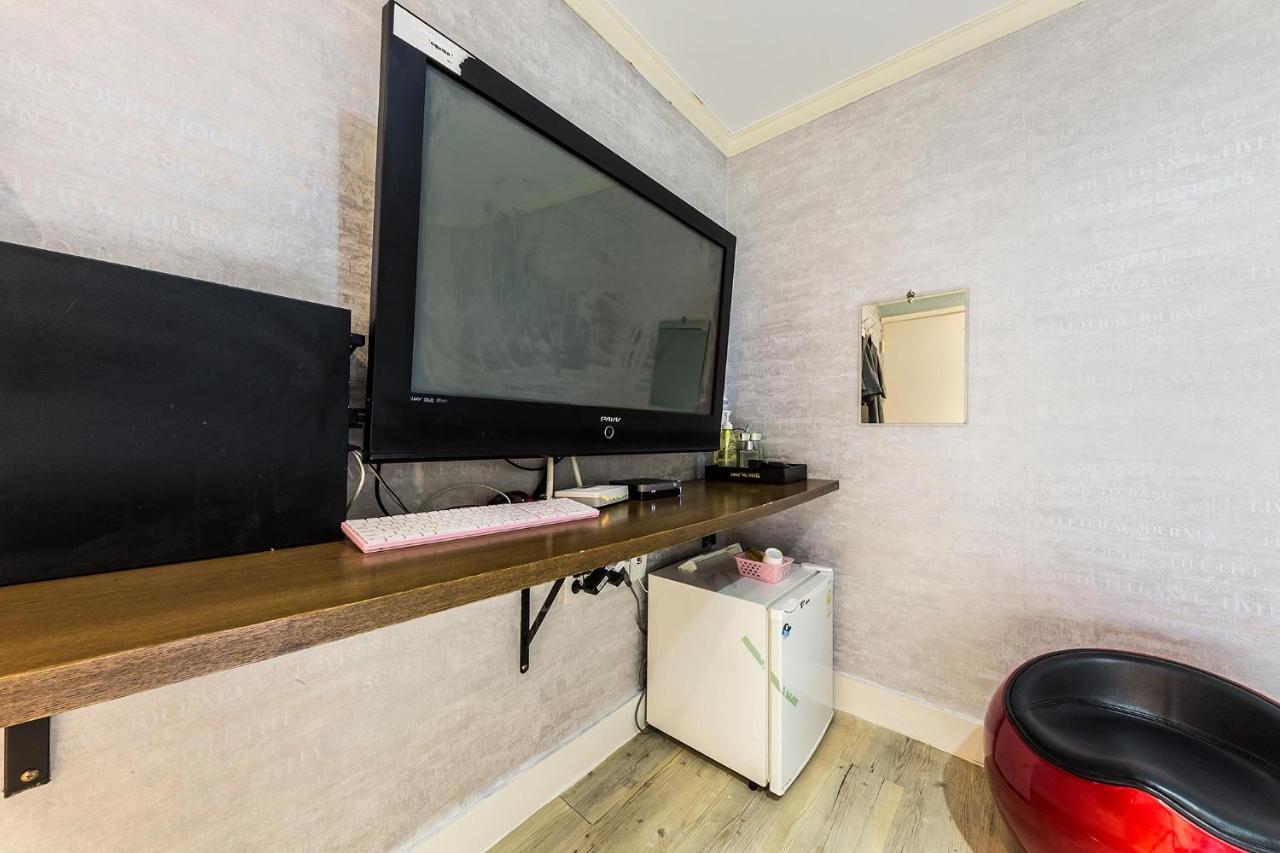 In Seoul Sinchon Goguma Hotel Екстериор снимка